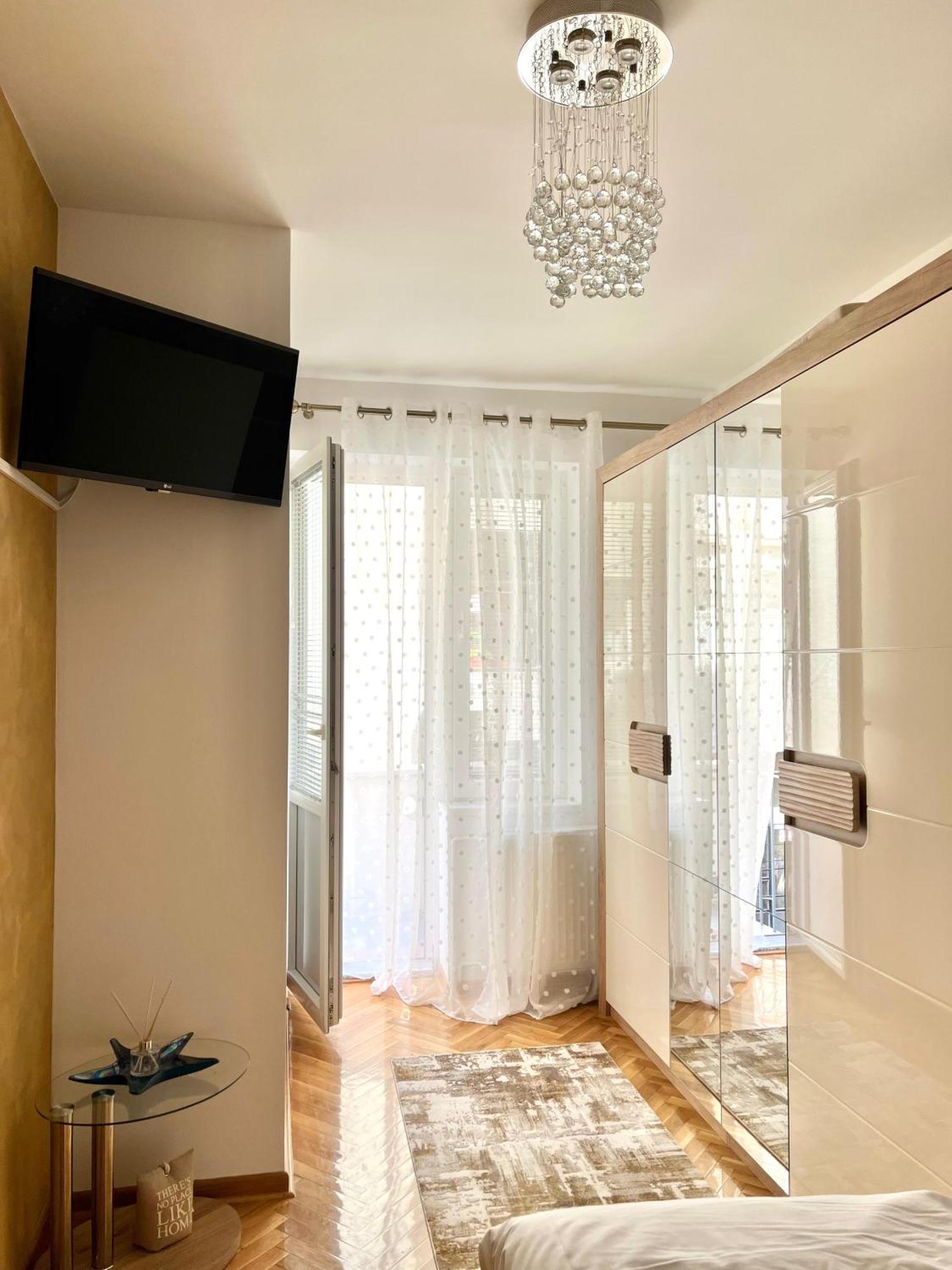 Lumo Apartamento Ni Exterior foto
